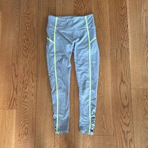 Free People Movement You’re a Peach Double Pop Leggings Size Small